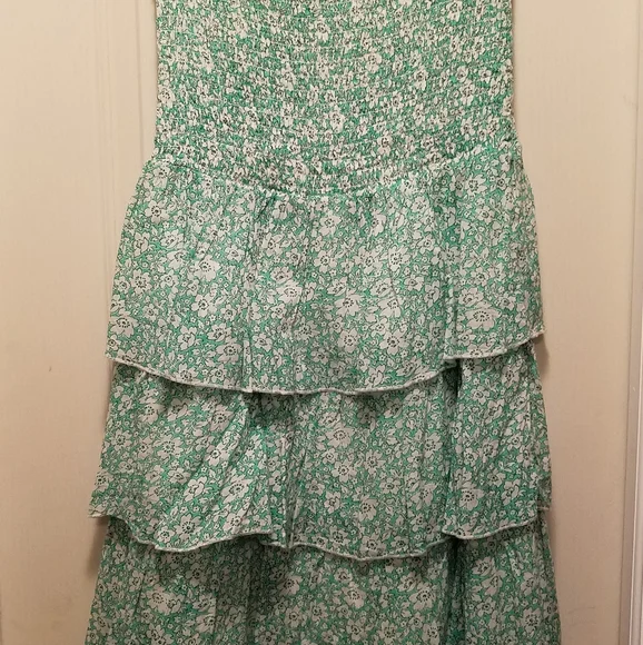 Old Navy strapless short dress Old Navy strapless short dress